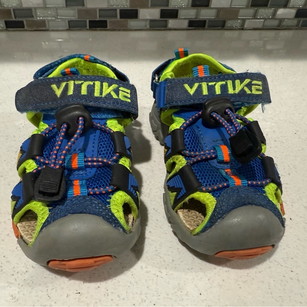 Bundle of 2 items /Kids Outdoor Sandals/Black & Blue and Green/boy size 6 - Picture 4 of 15